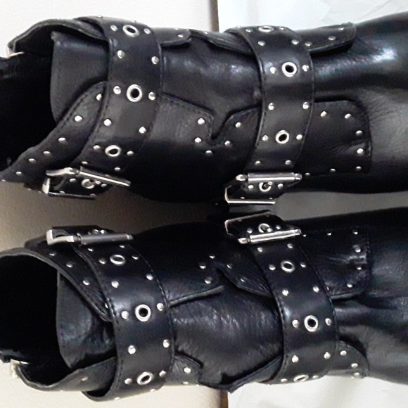 Rebecca Minkoff Logan Studded Buckle Booties Black Lamba 9.5 - Picture 10 of 16